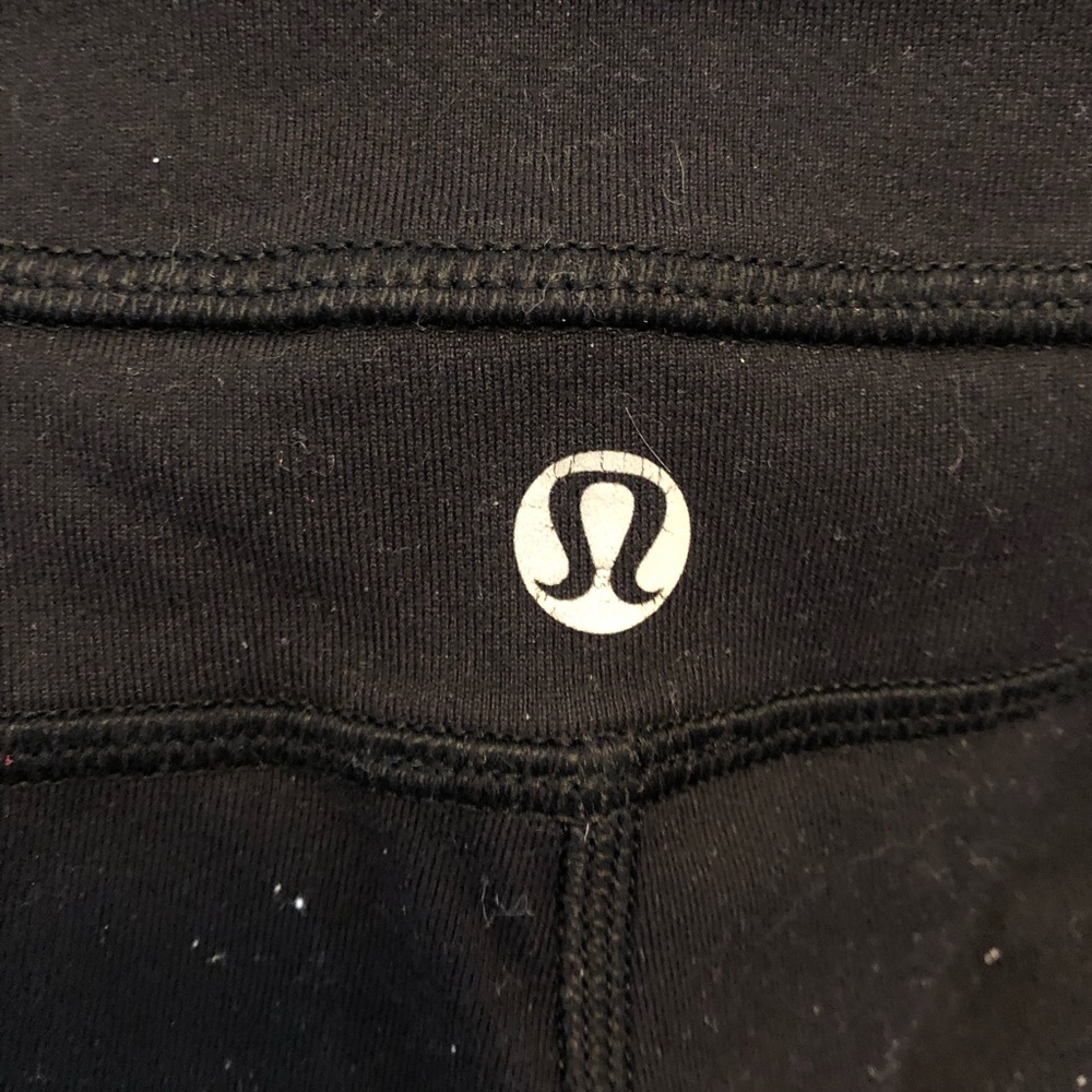 Long Black LuluLemon Leggings